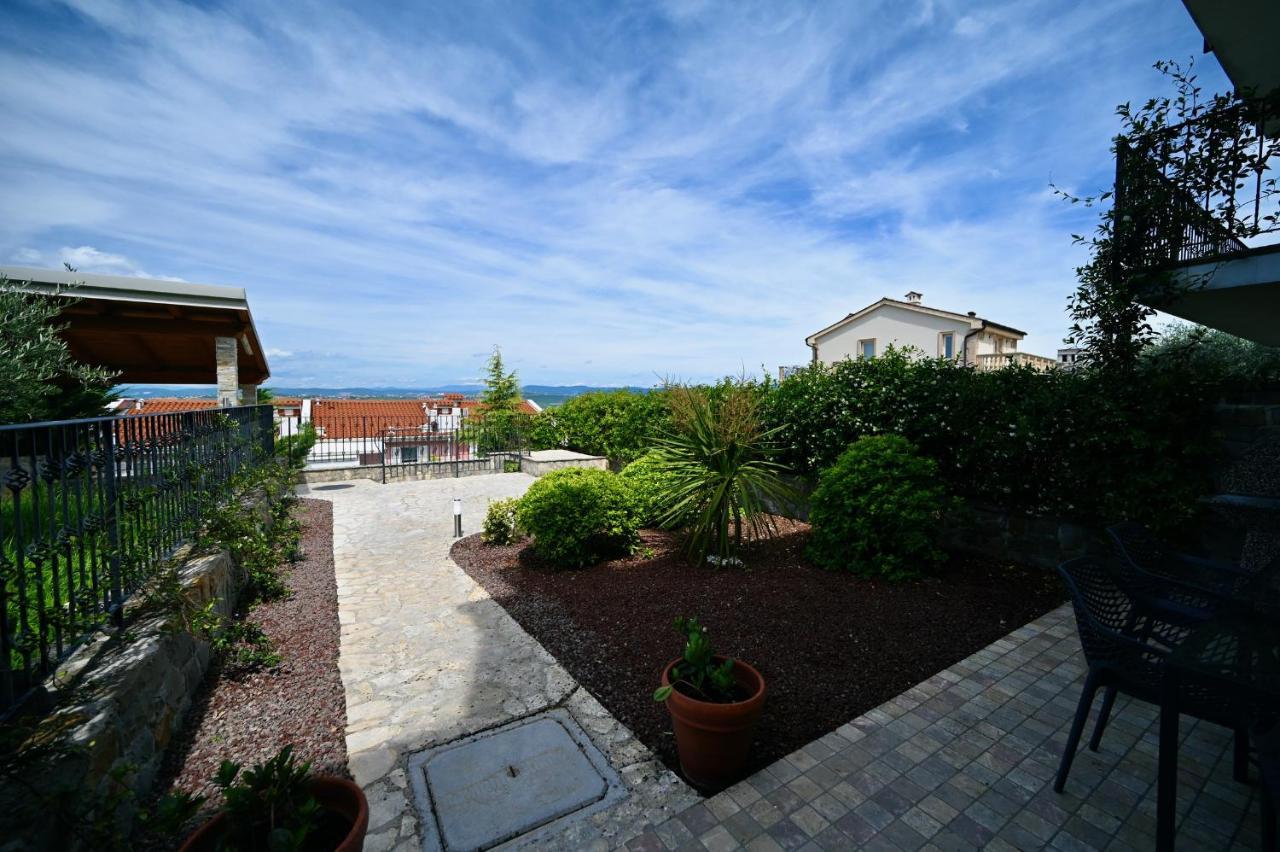 Sea Star Apartment Koper Exterior foto